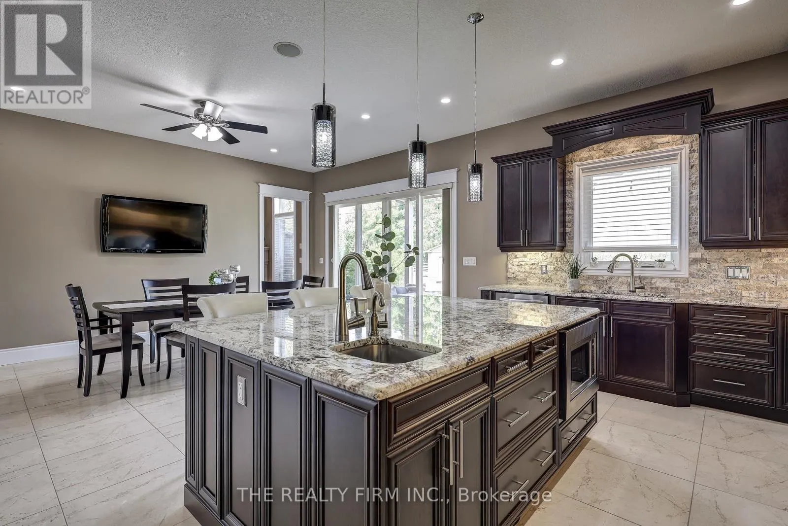 22060 NISSOURI ROAD