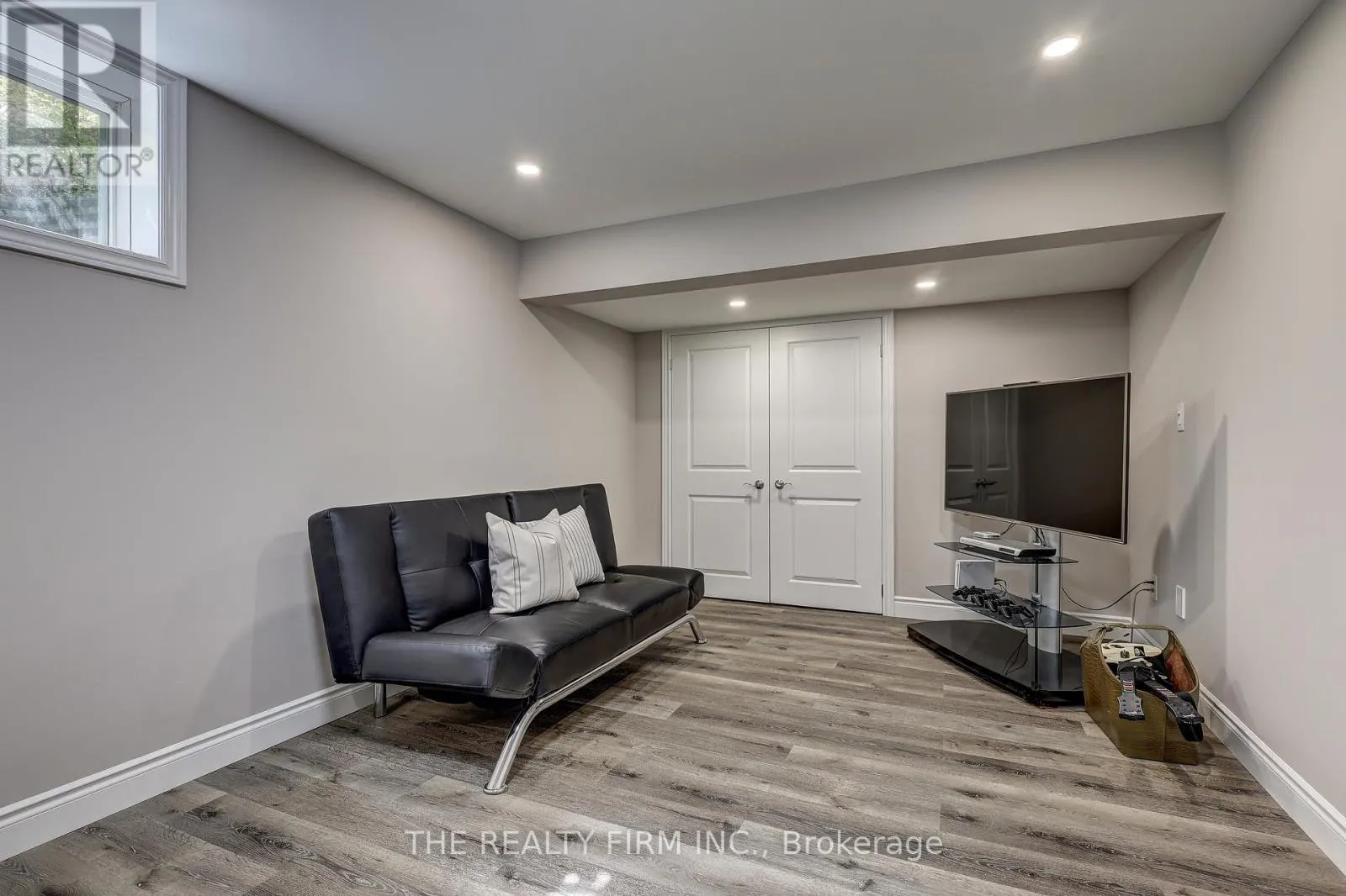 22060 NISSOURI ROAD