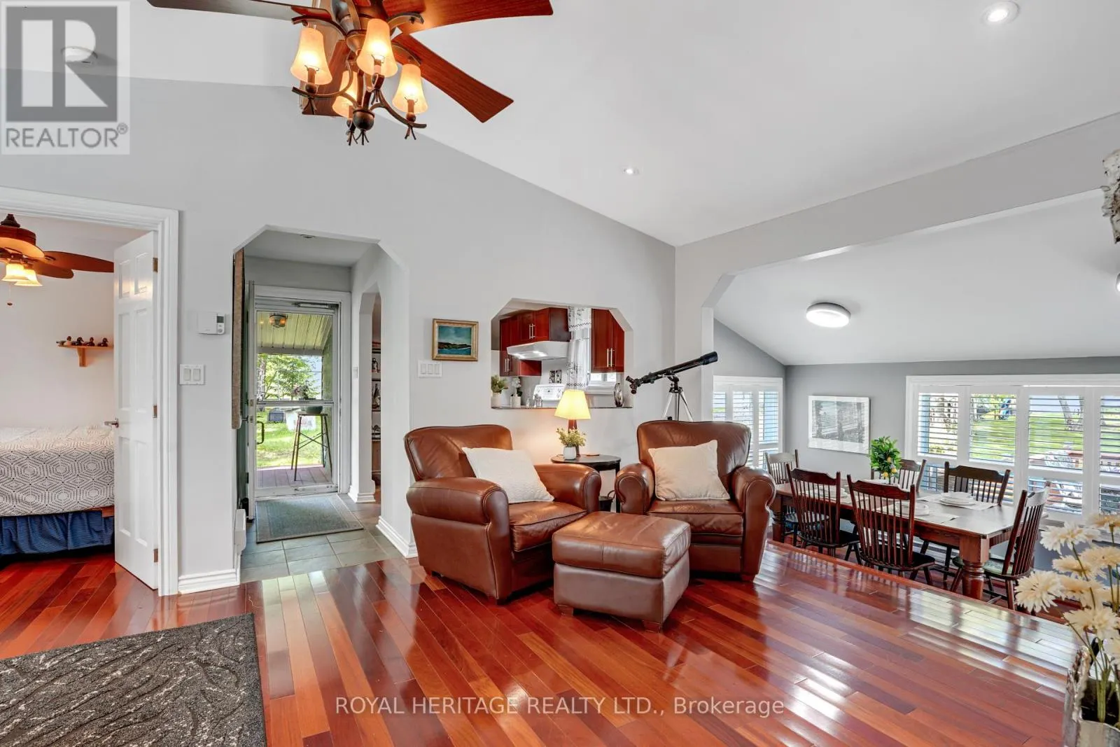40 VALLEY VIEW LANE N