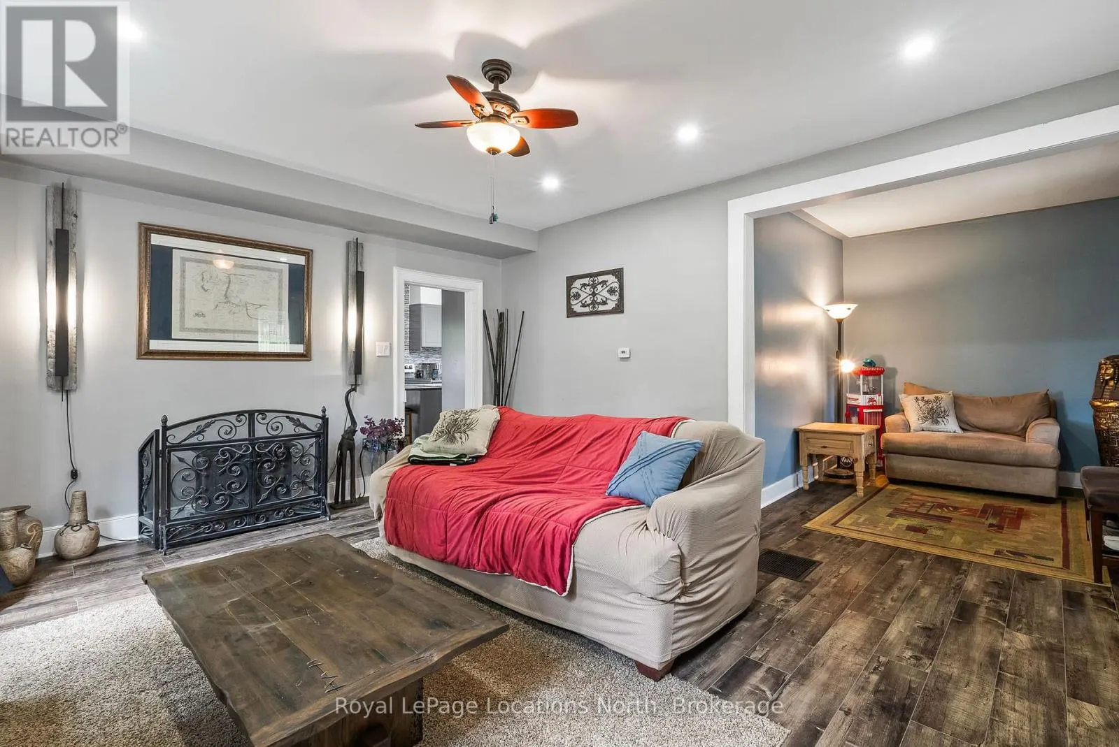 392082 GREY 109 ROAD