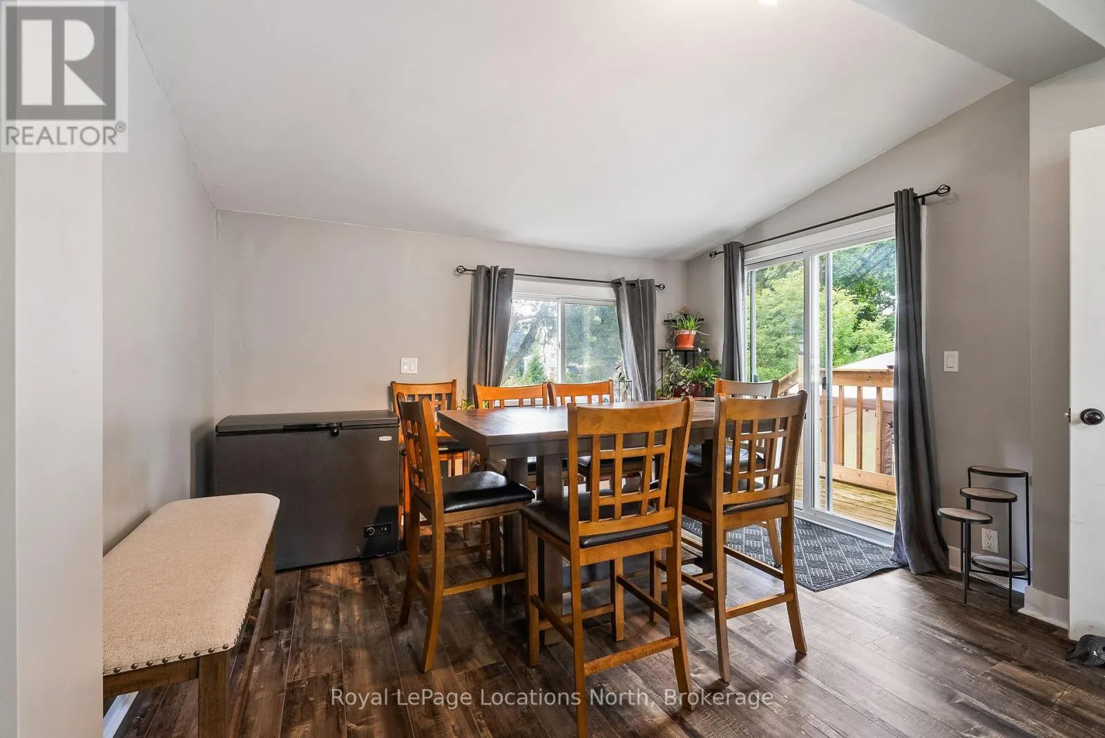 392082 GREY 109 ROAD