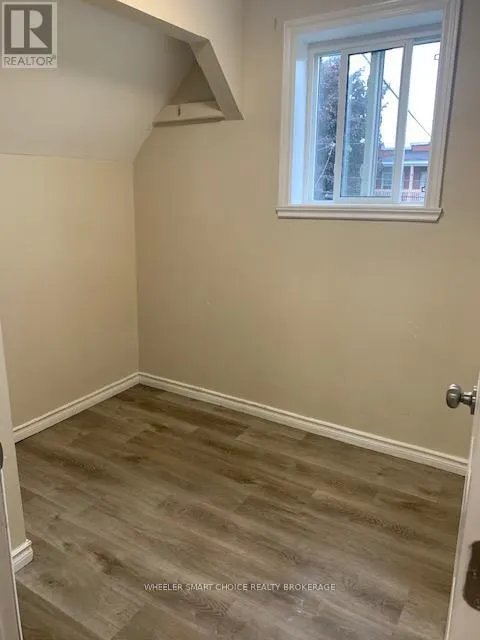 29 BALDWIN AVENUE
