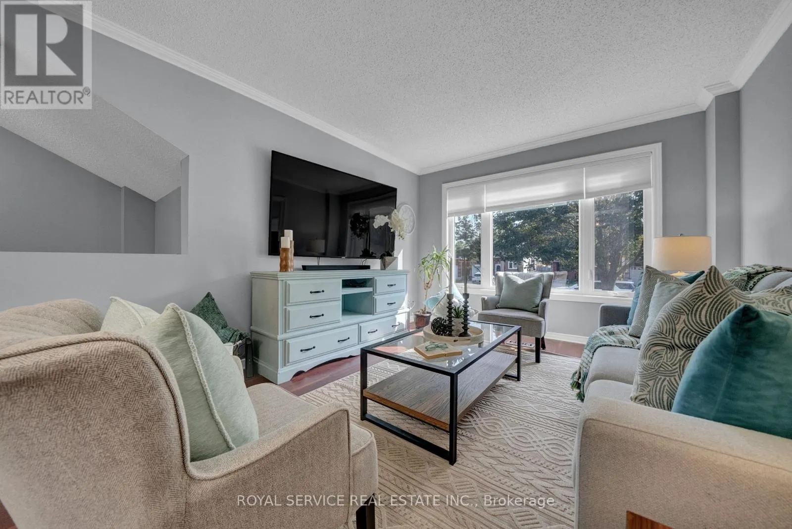 827 BATTELL COURT