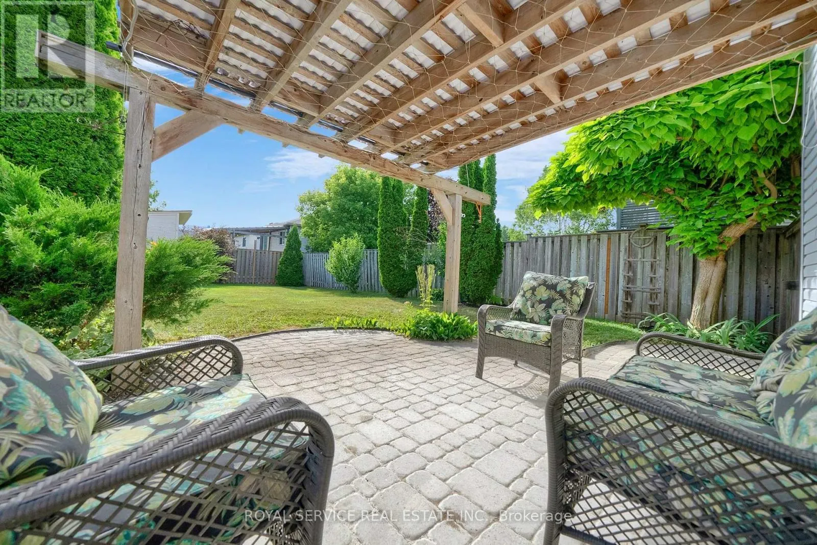 827 BATTELL COURT