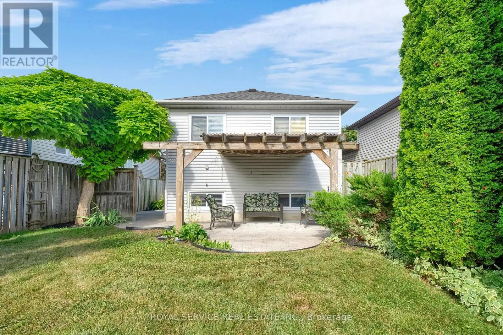 827 BATTELL COURT
