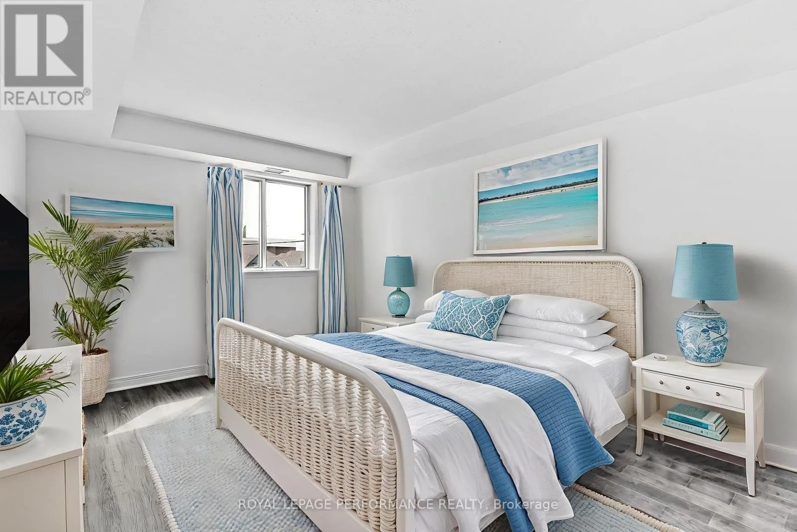 407 - 429 SOMERSET STREET W