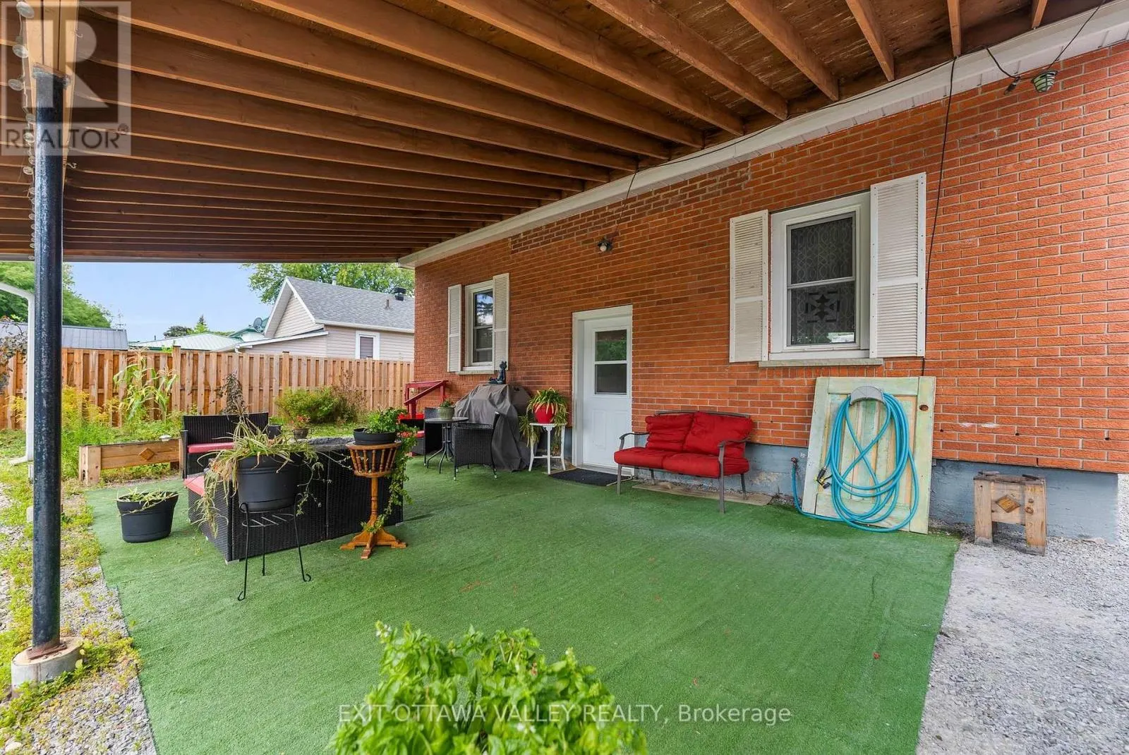 329 THIRD AVENUE