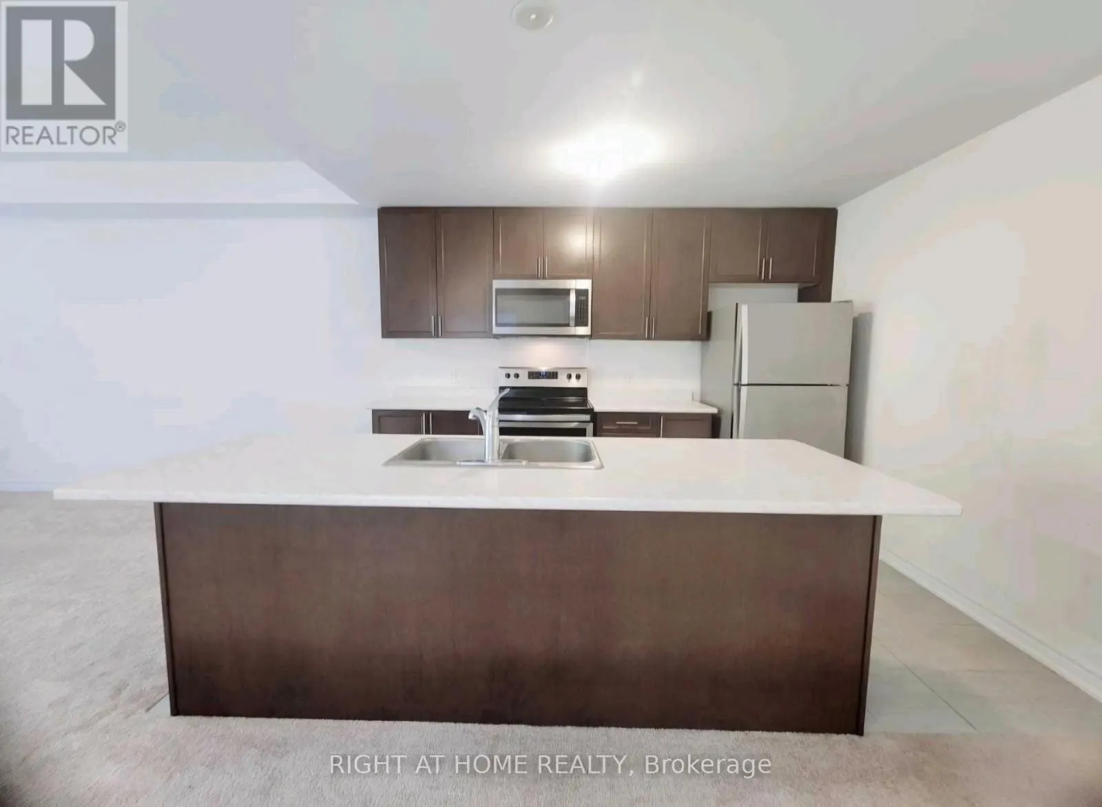 34 - 77 DIANA AVENUE