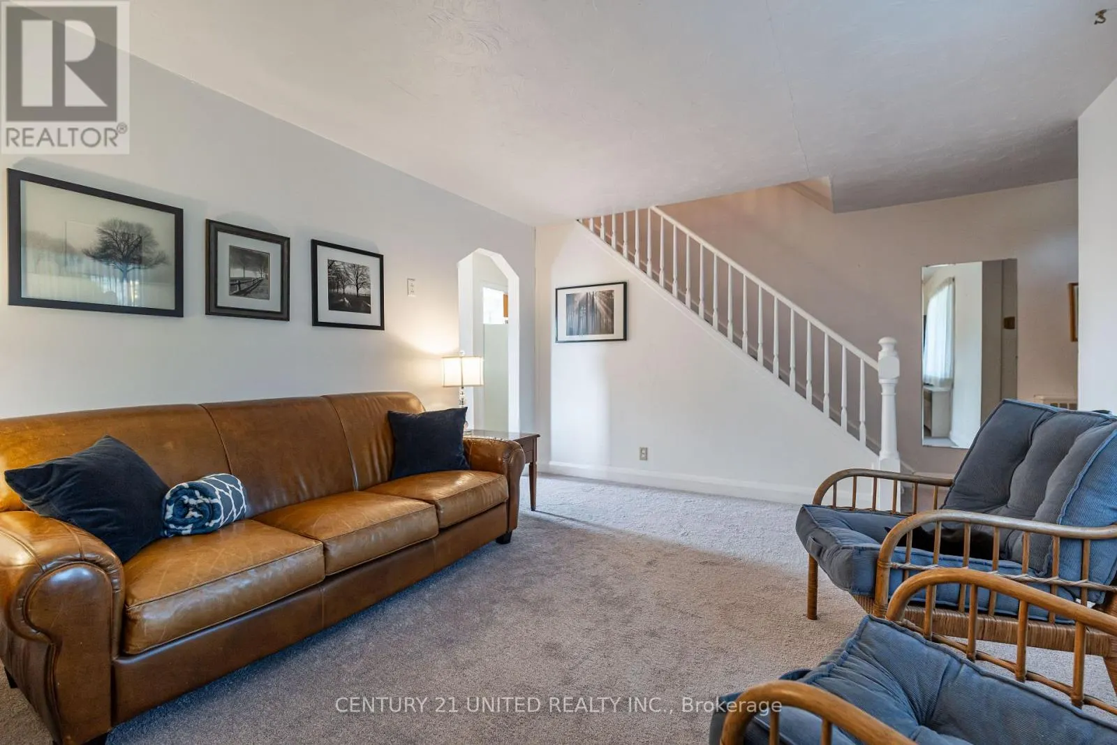 513 PARKHILL ROAD W