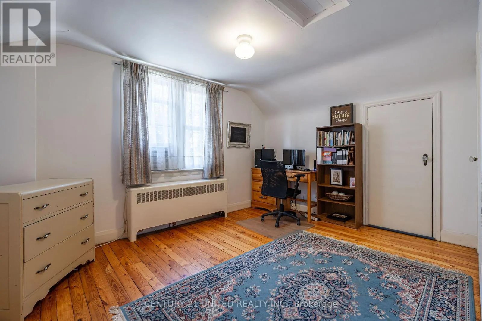 513 PARKHILL ROAD W