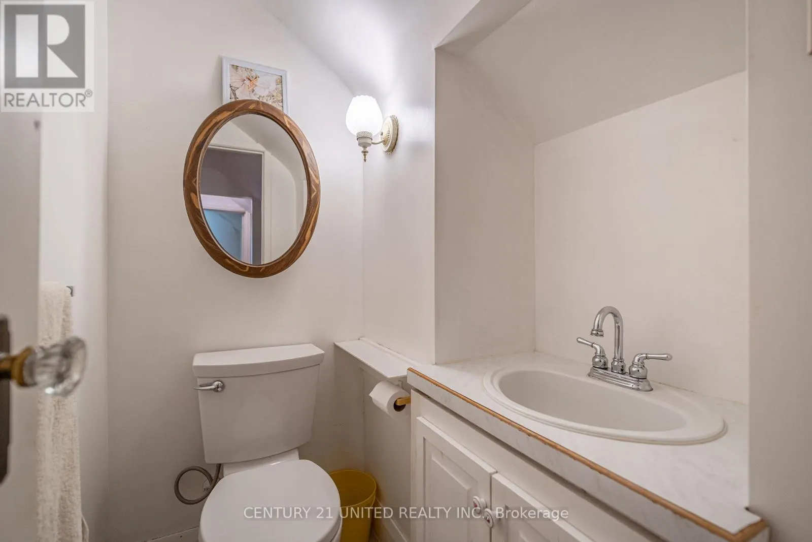 513 PARKHILL ROAD W