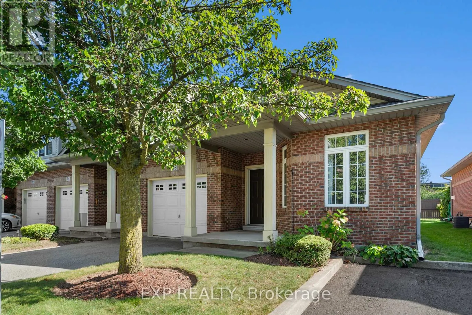 23 - 5595 DRUMMOND ROAD, #23
