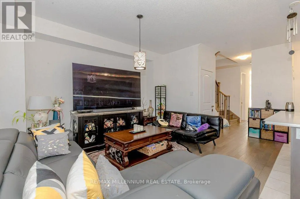 31 - 8273 TULIP TREE DRIVE