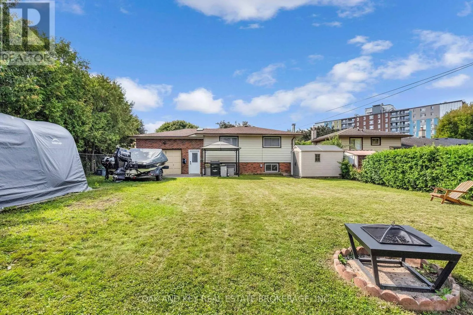 65 SOUTHVIEW CRESCENT