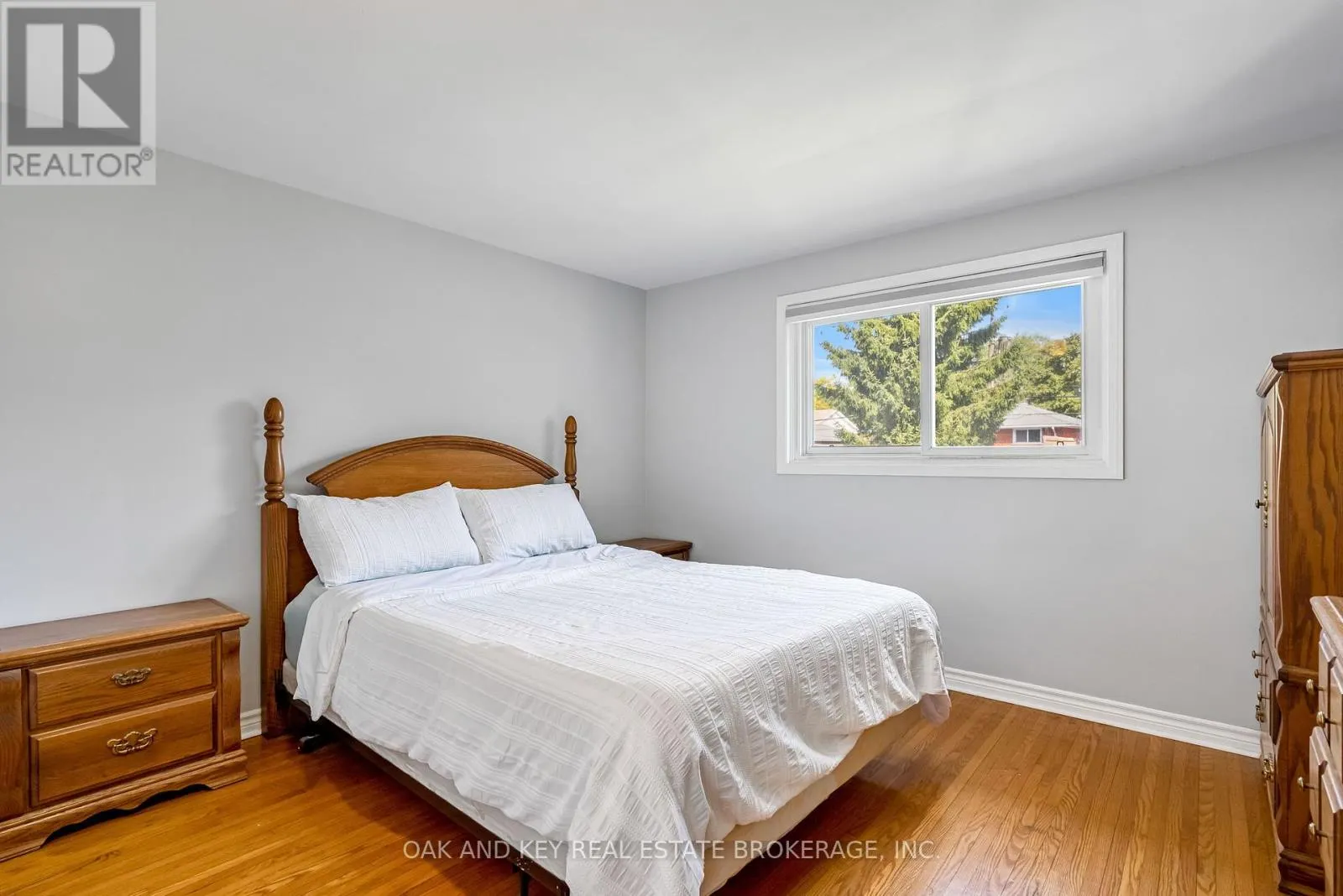 65 SOUTHVIEW CRESCENT