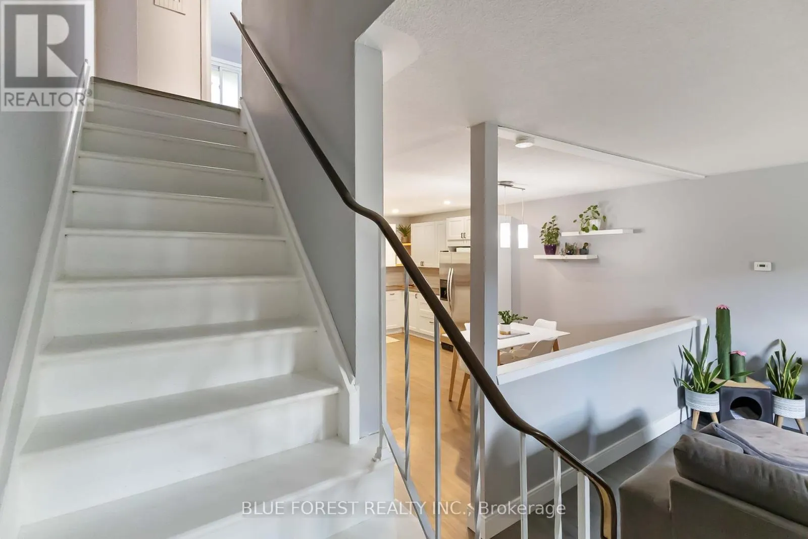 31 - 989 NOTRE DAME DRIVE, #31