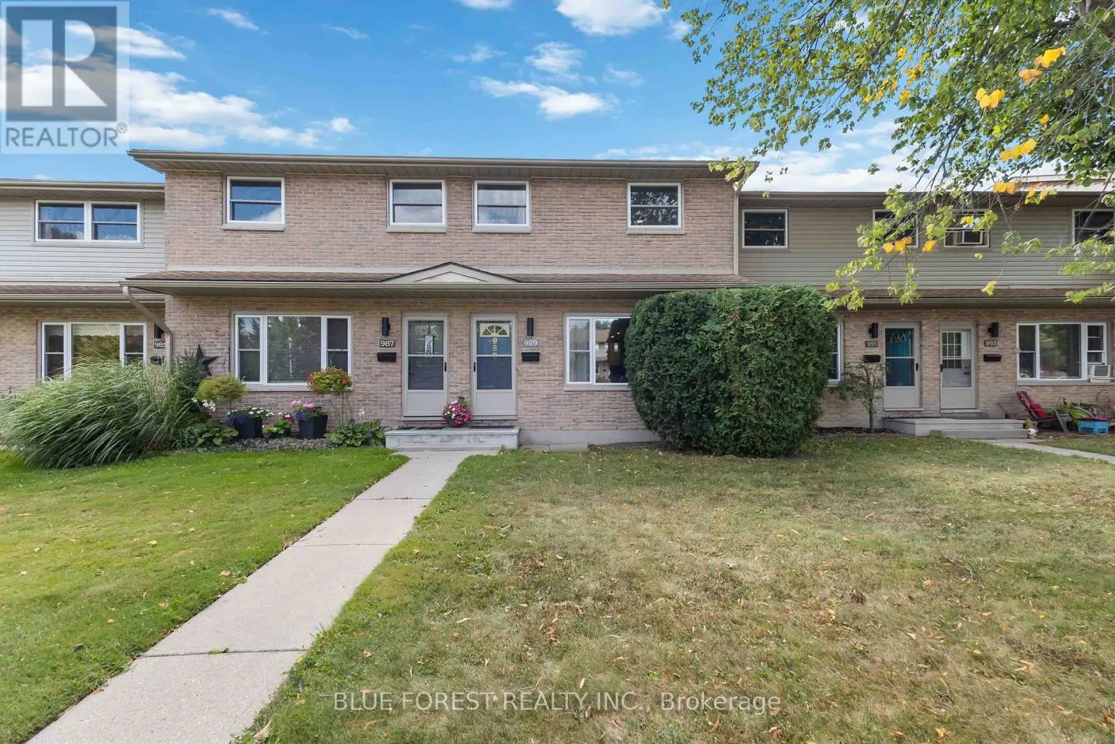 31 - 989 NOTRE DAME DRIVE, #31