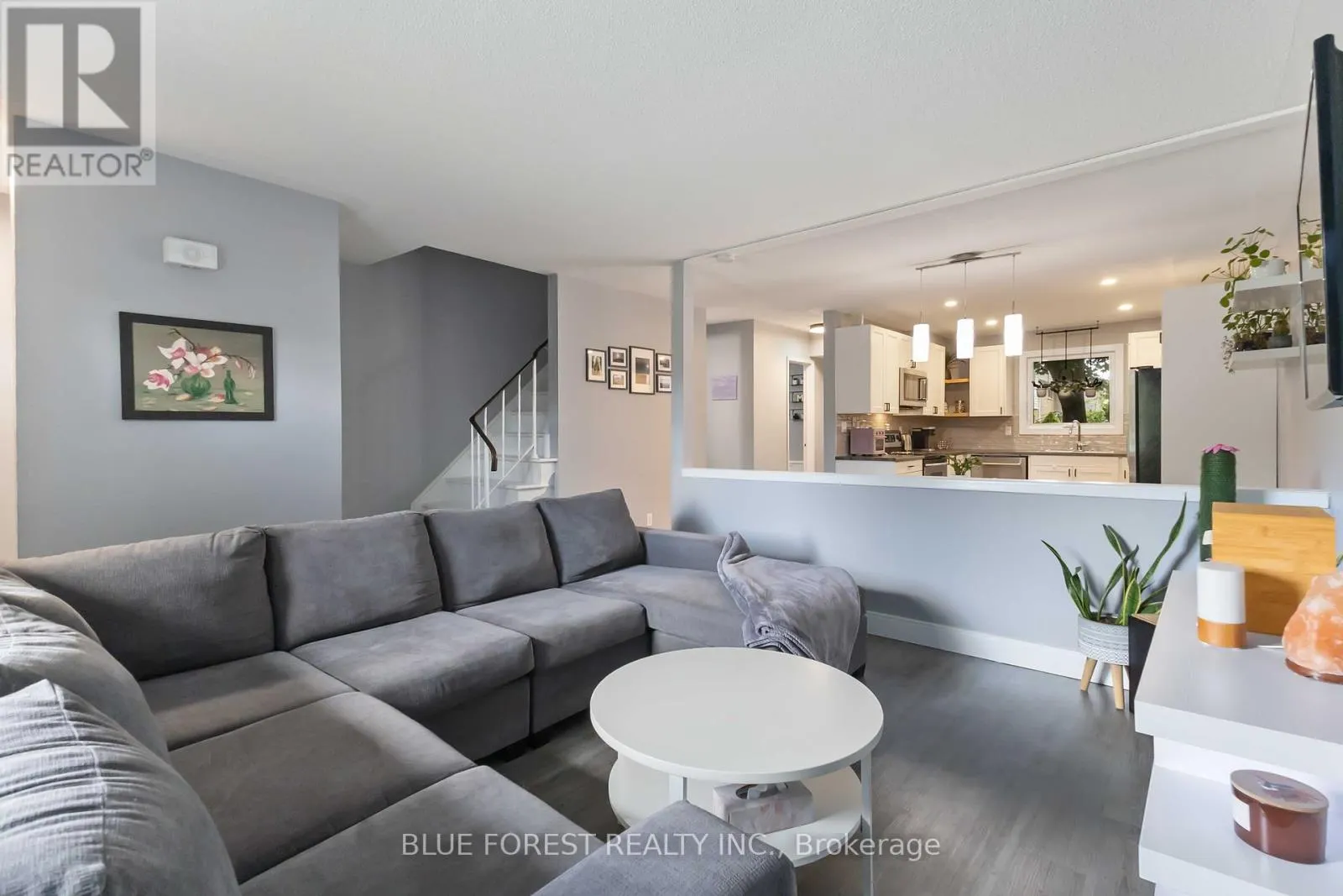 31 - 989 NOTRE DAME DRIVE, #31