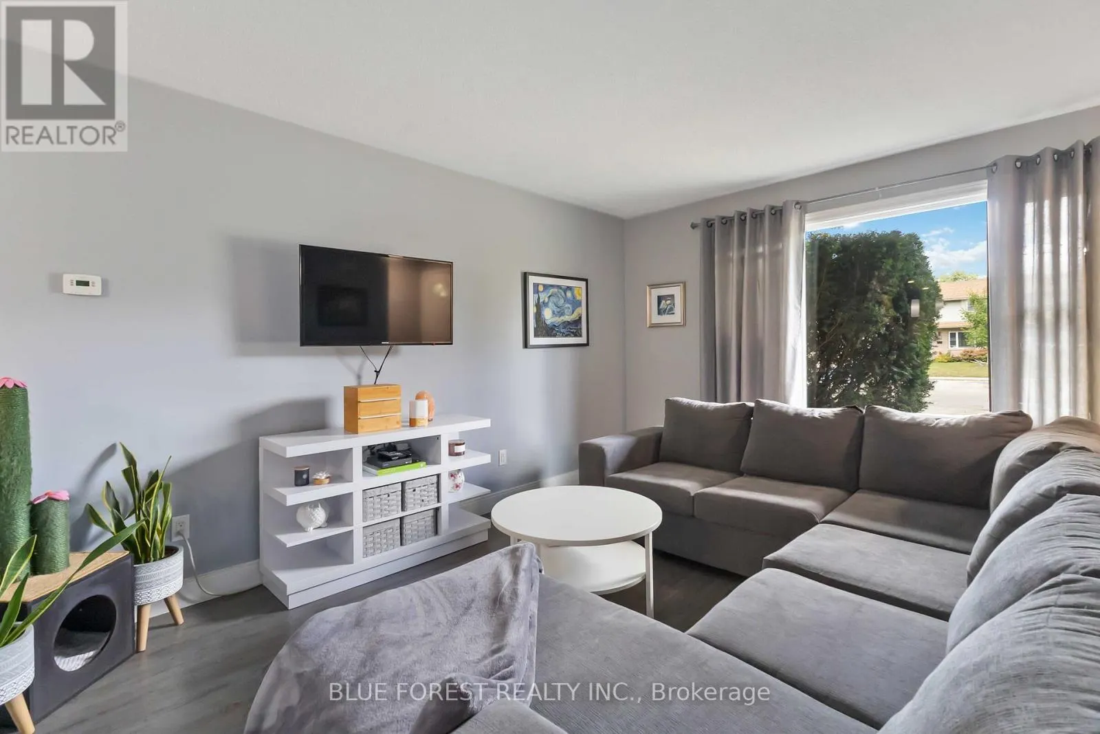 31 - 989 NOTRE DAME DRIVE, #31