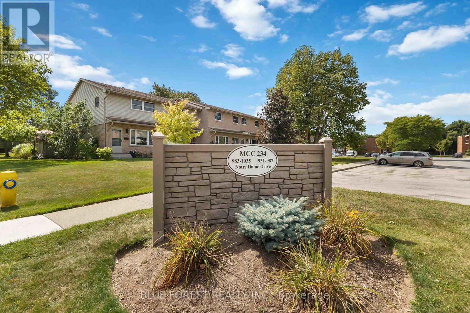 31 - 989 NOTRE DAME DRIVE, #31