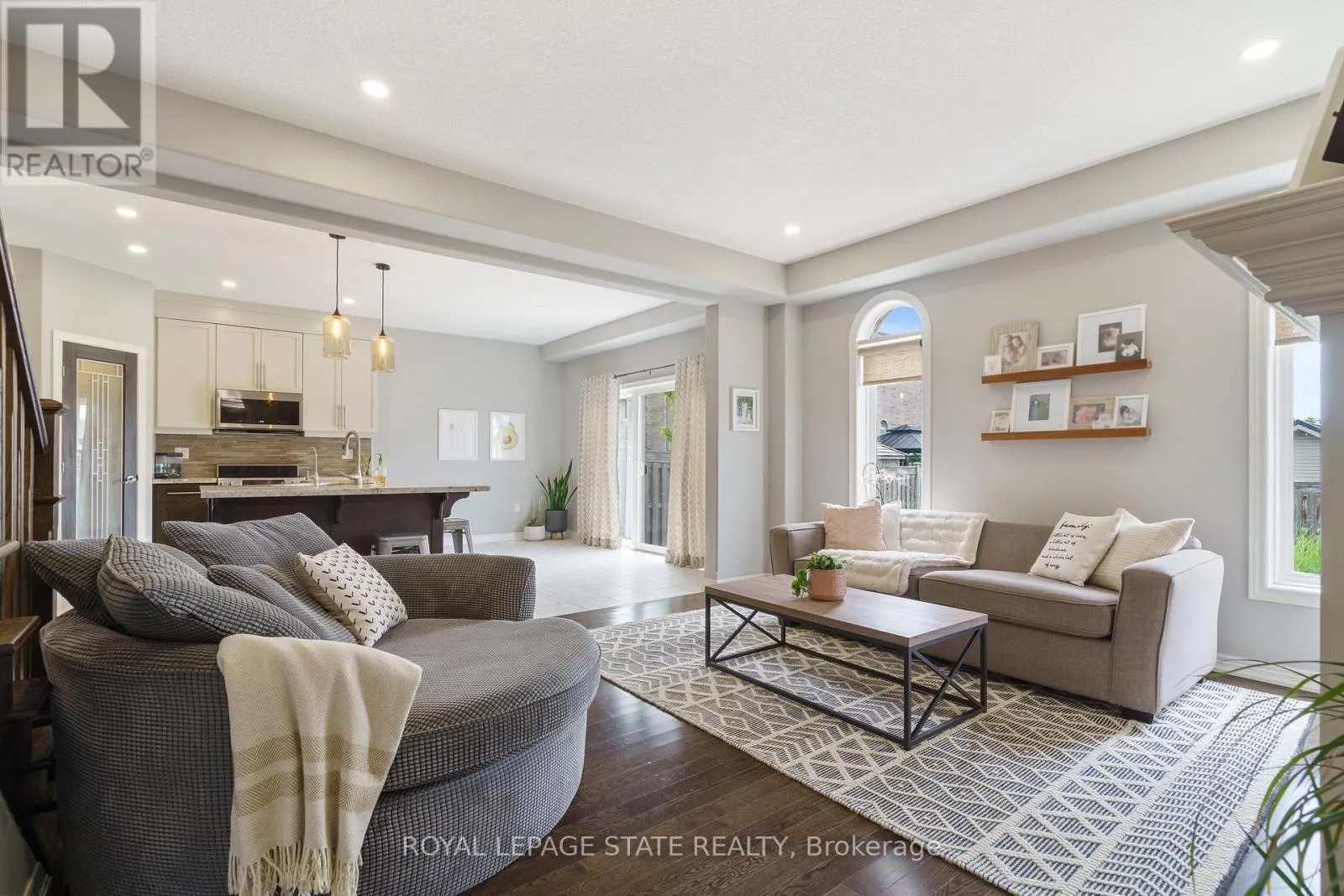42 CHESTNUT DRIVE