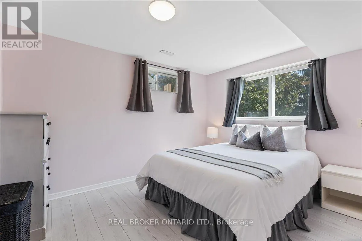 87 DAWN CRESCENT