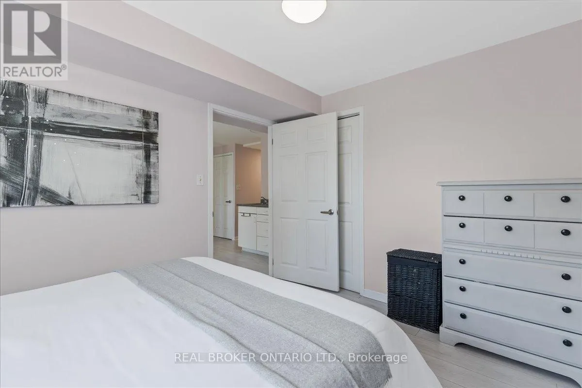 87 DAWN CRESCENT