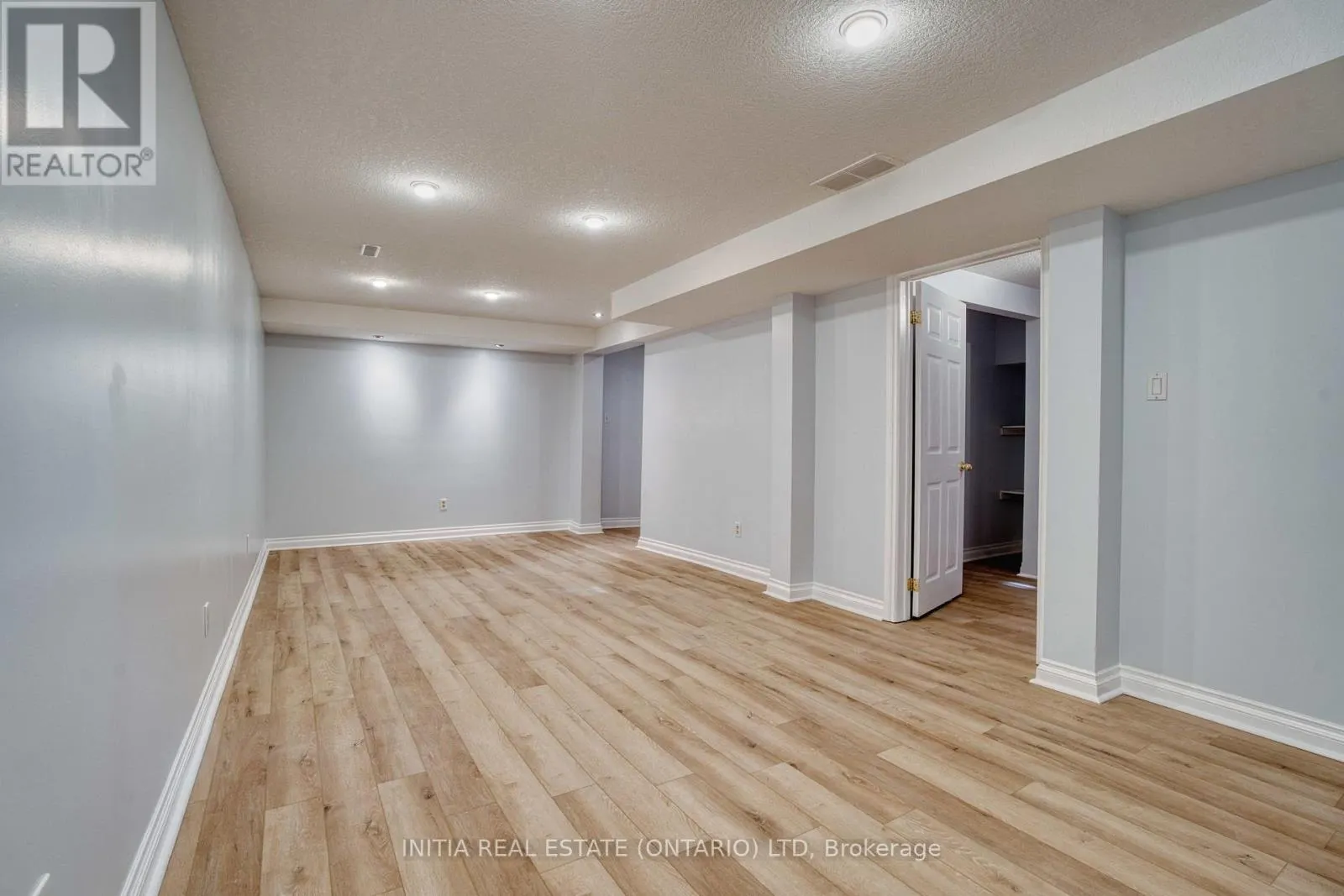 1653 HASTINGS DRIVE
