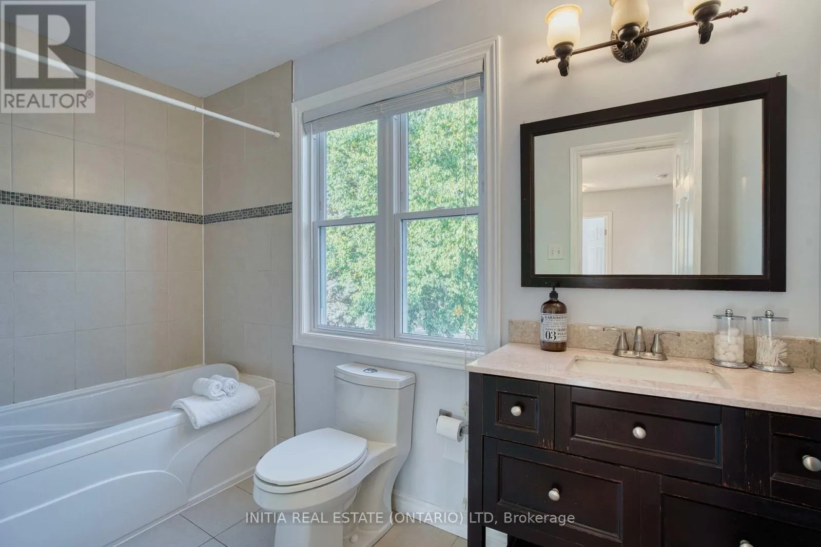 1653 HASTINGS DRIVE