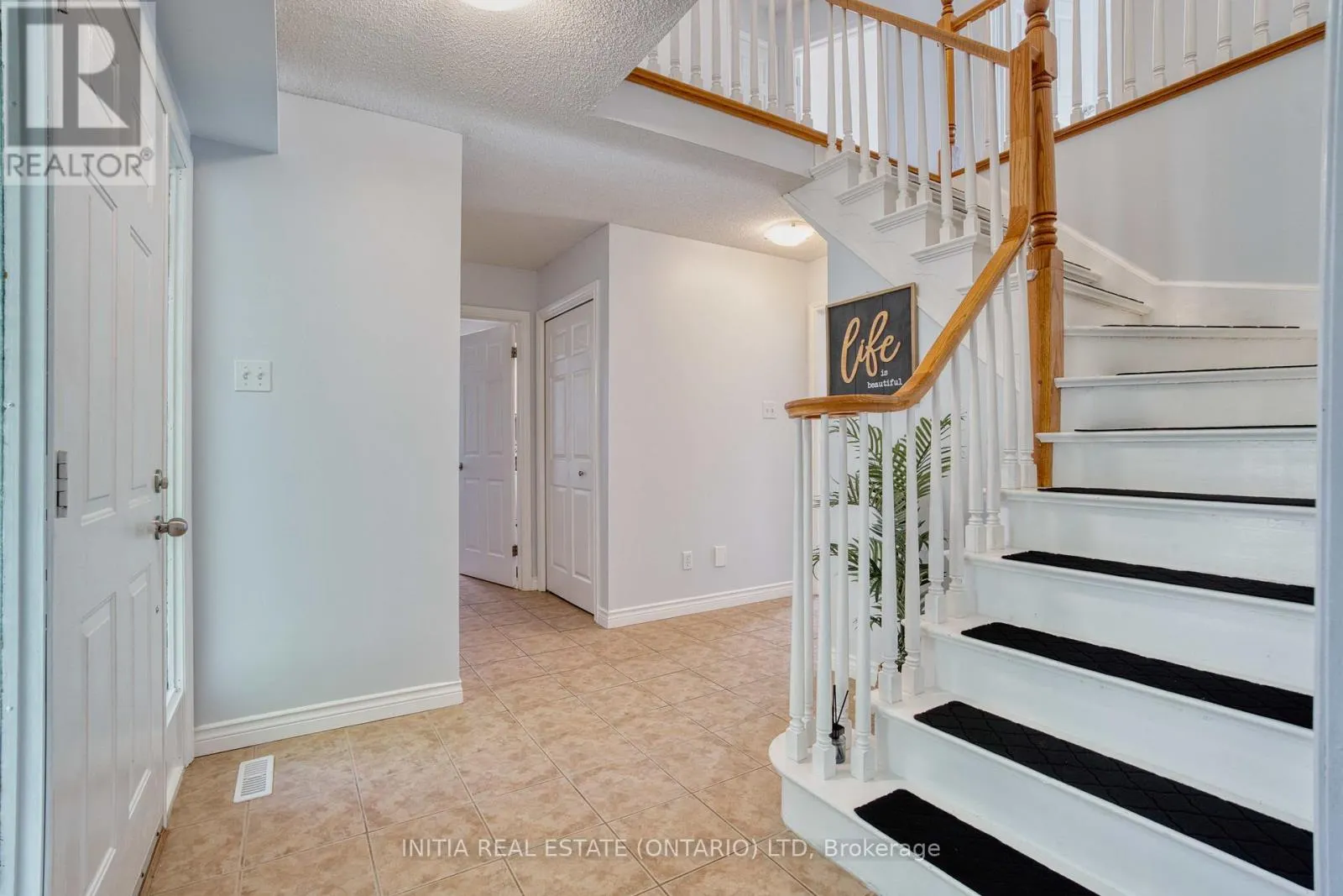 1653 HASTINGS DRIVE