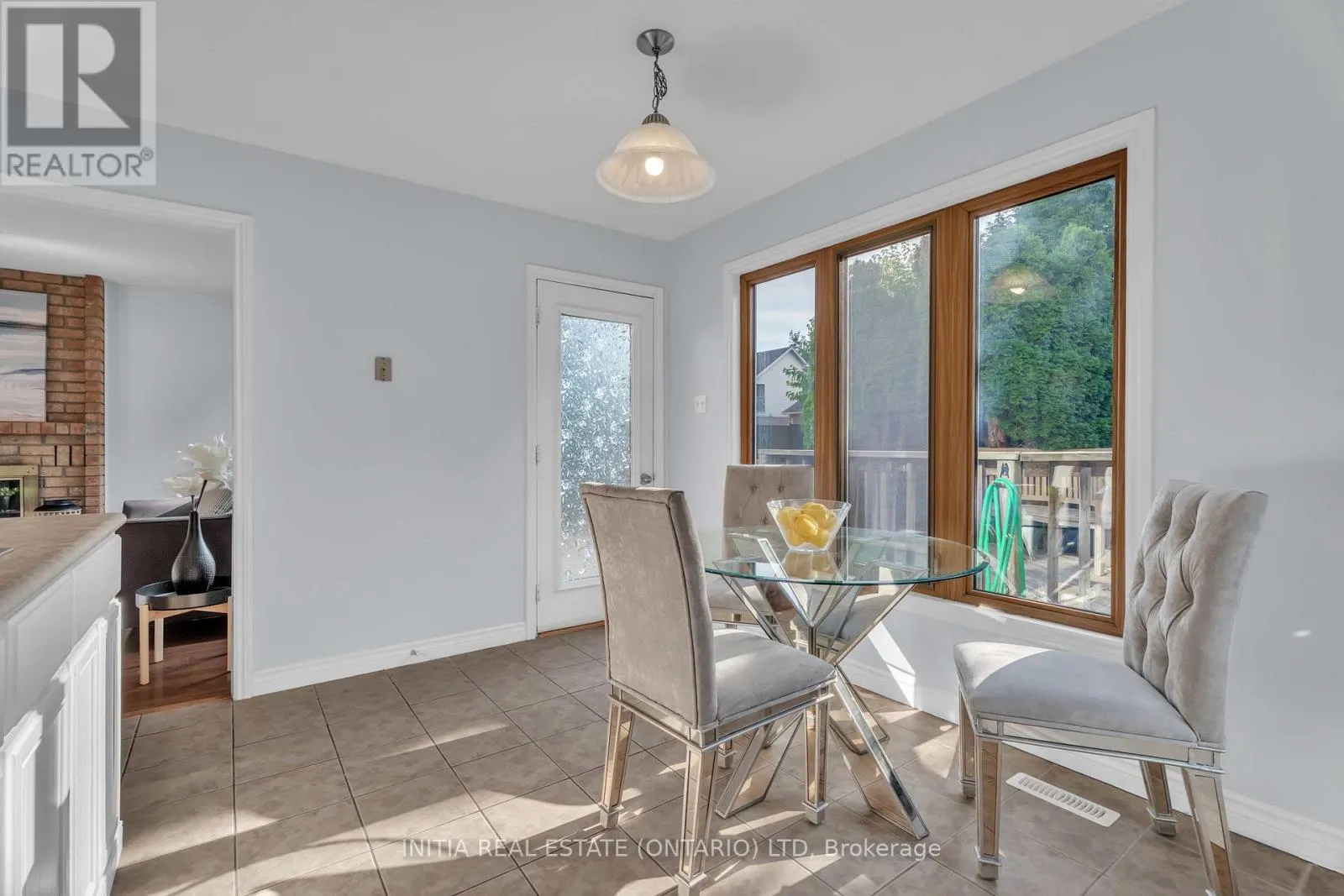 1653 HASTINGS DRIVE