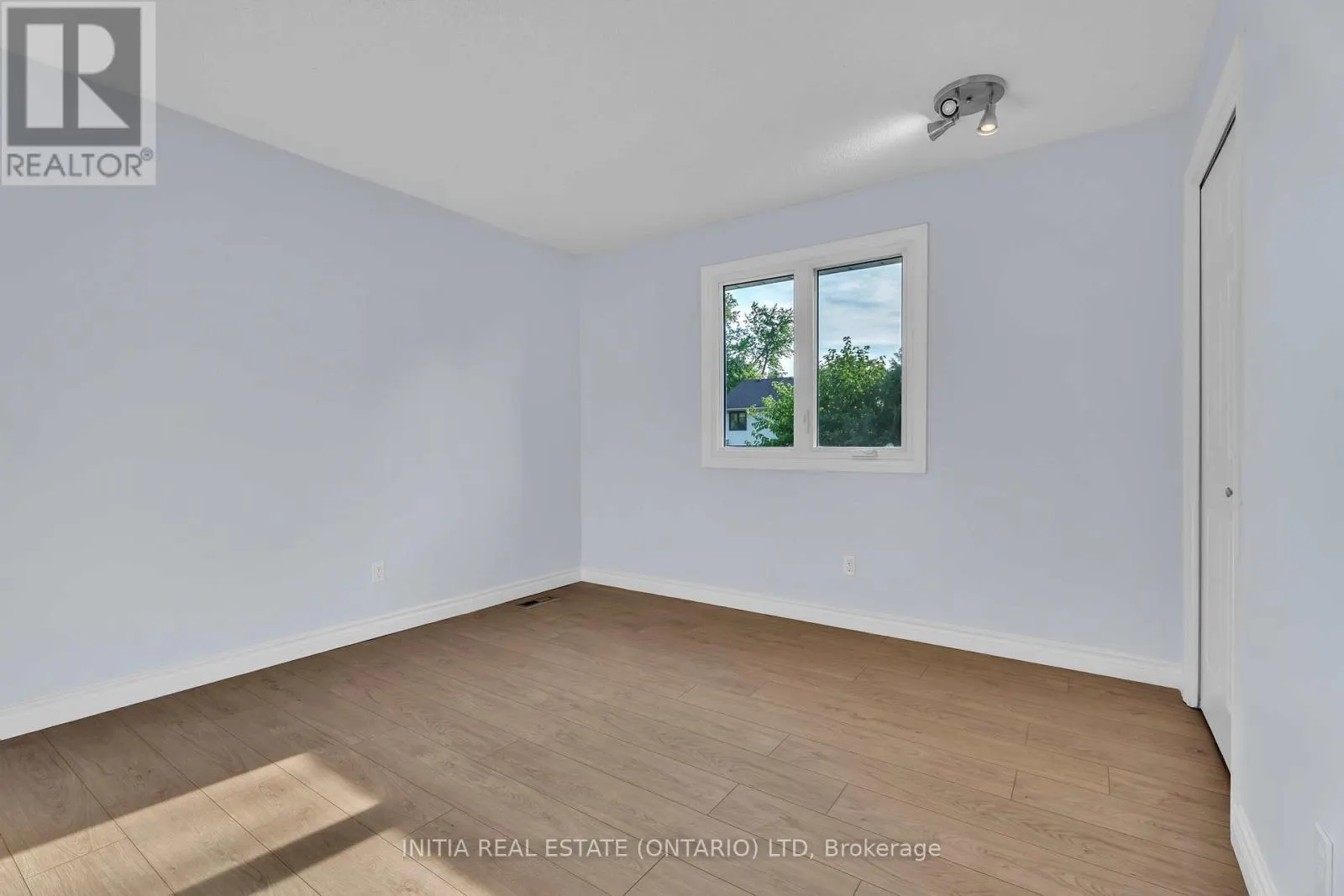 1653 HASTINGS DRIVE