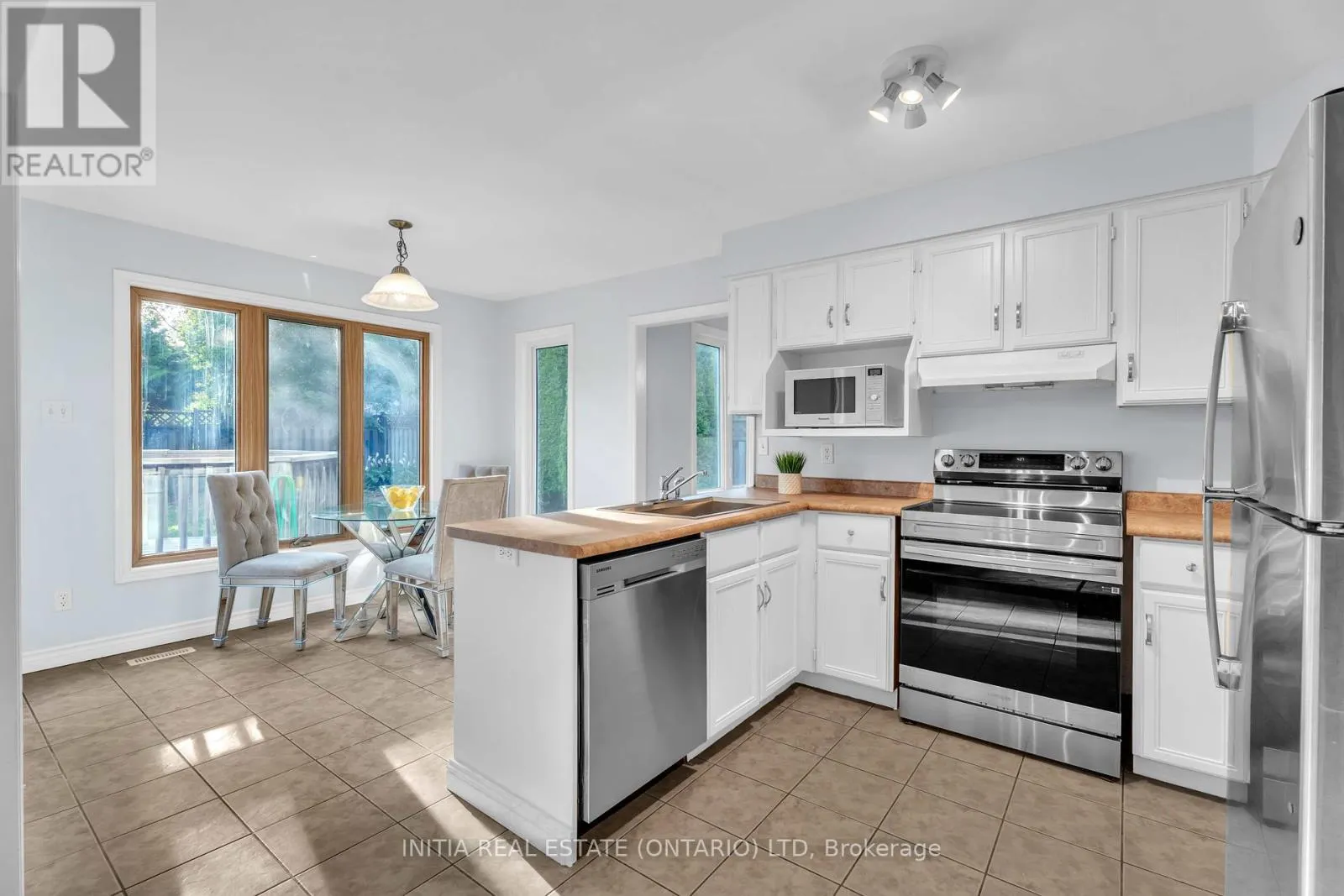 1653 HASTINGS DRIVE