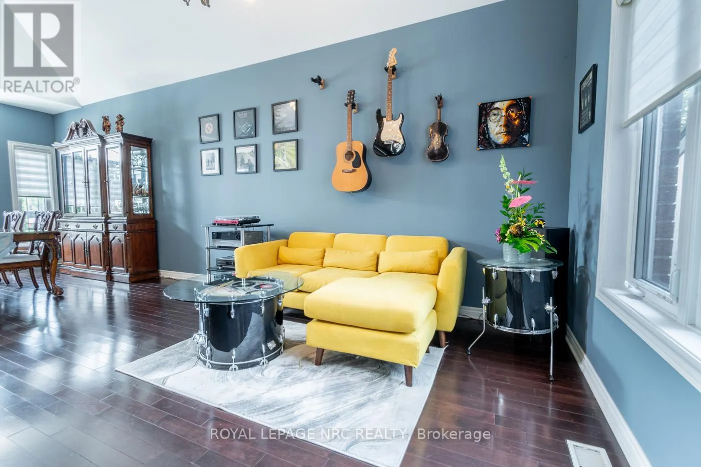 8665 WESTPORT DRIVE