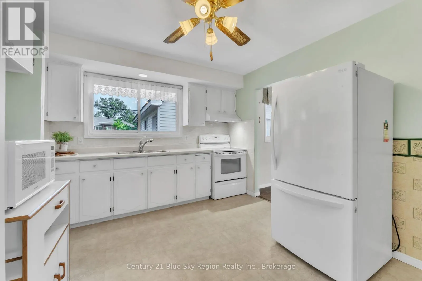 28 FARLEY AVENUE