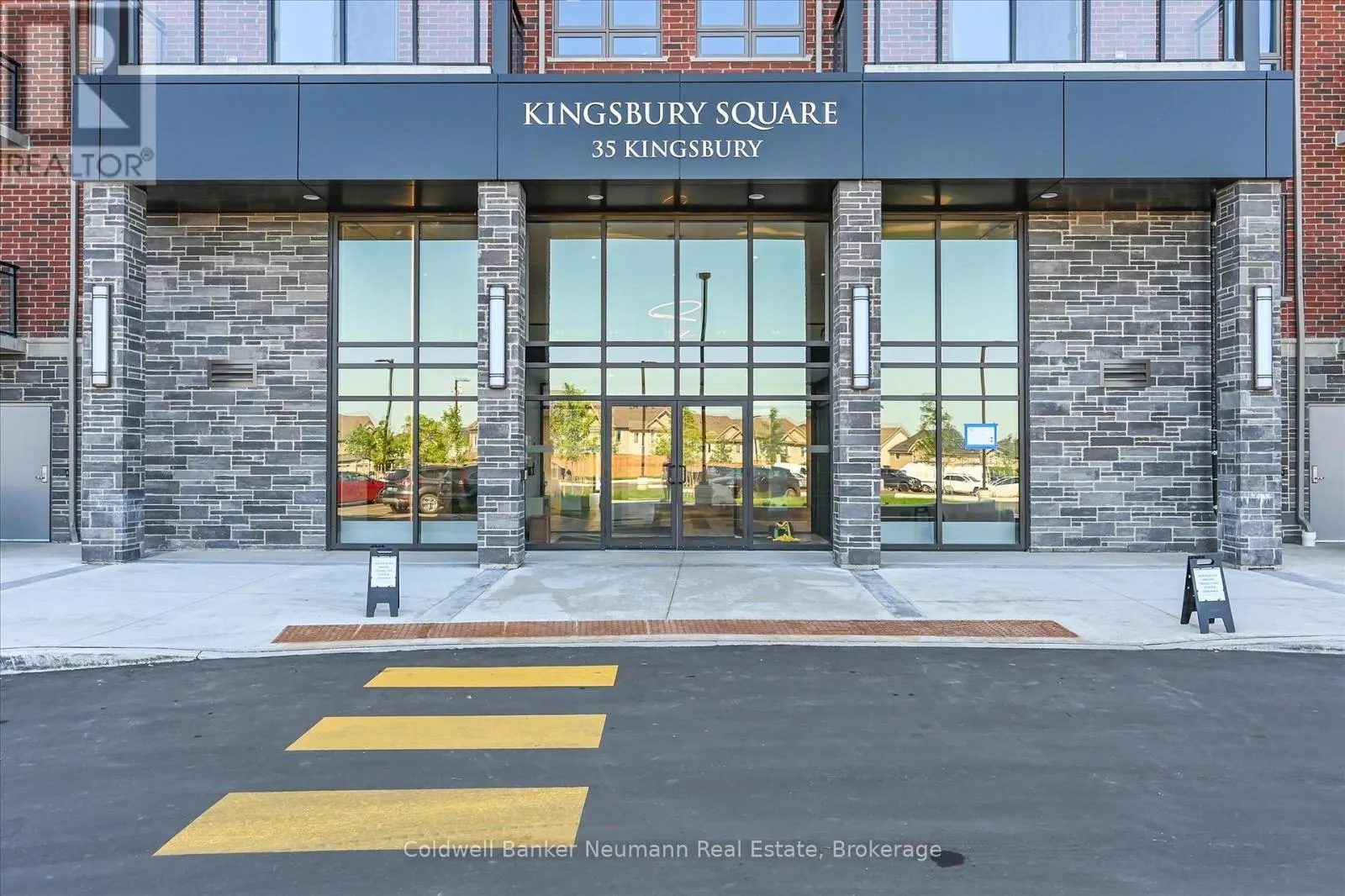 120 - 35 KINGSBURY SQUARE, #120