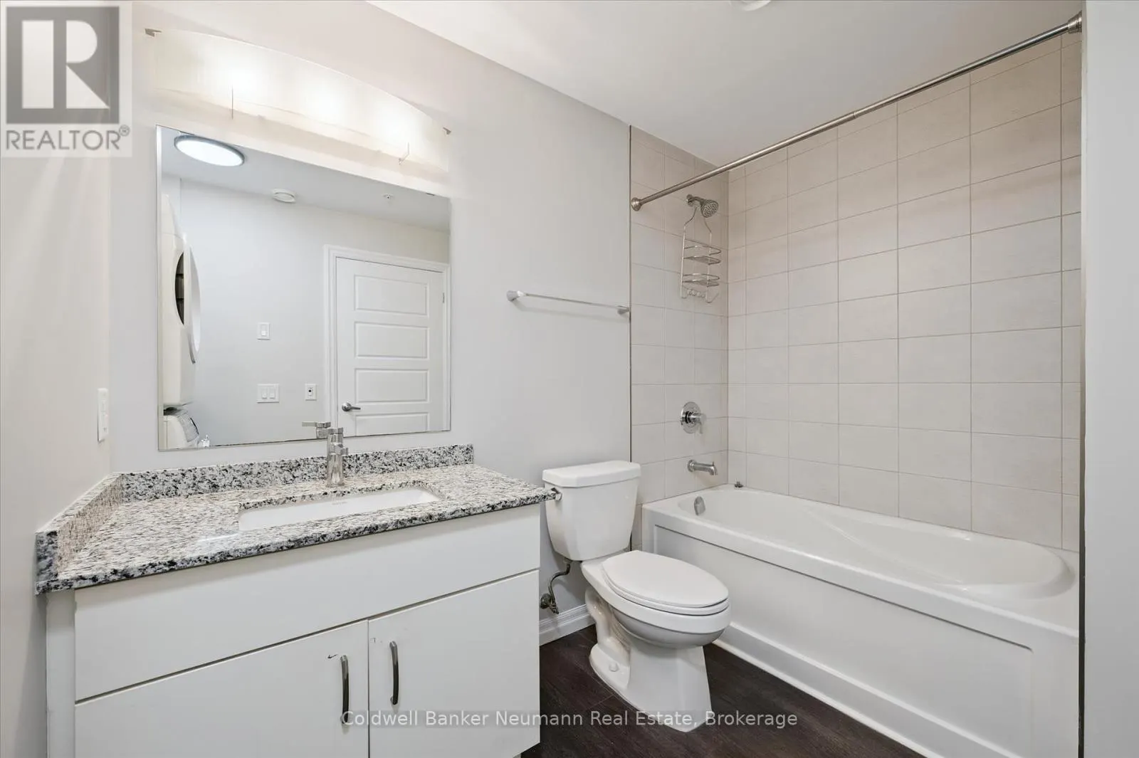 120 - 35 KINGSBURY SQUARE, #120