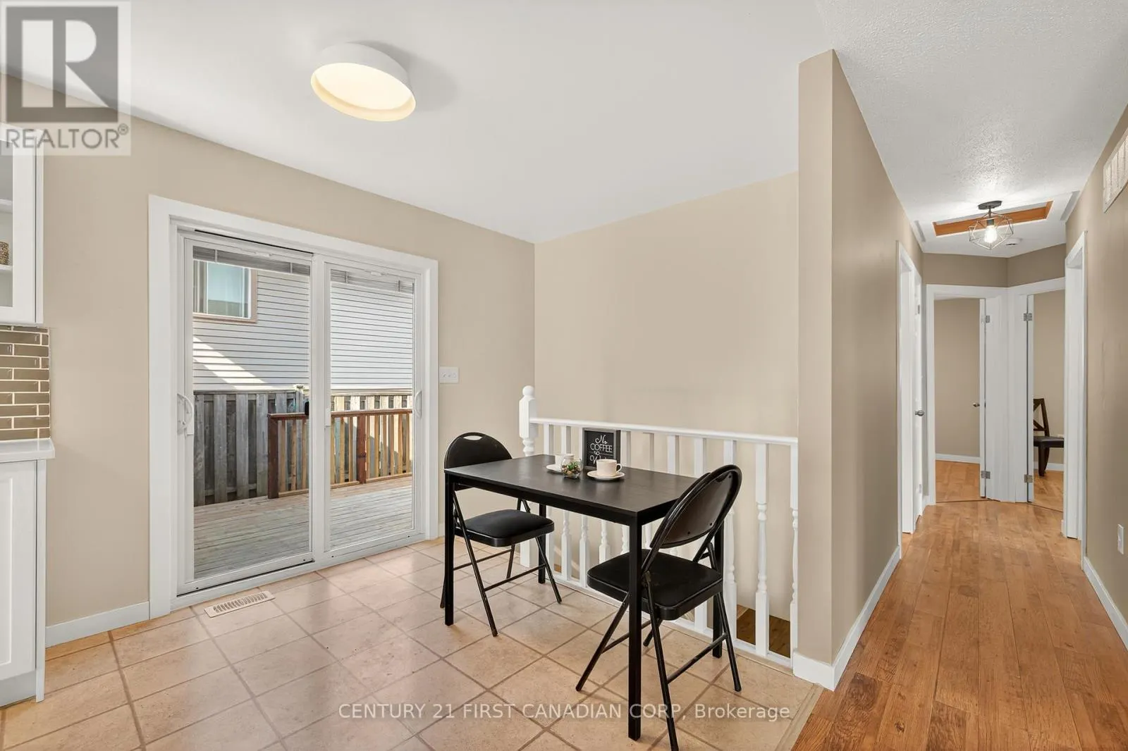 231 PORTSMOUTH CRESCENT E