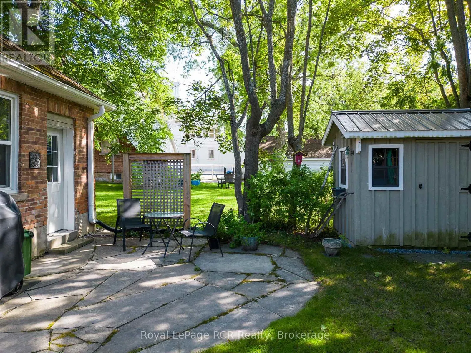1198 4TH AVENUE W