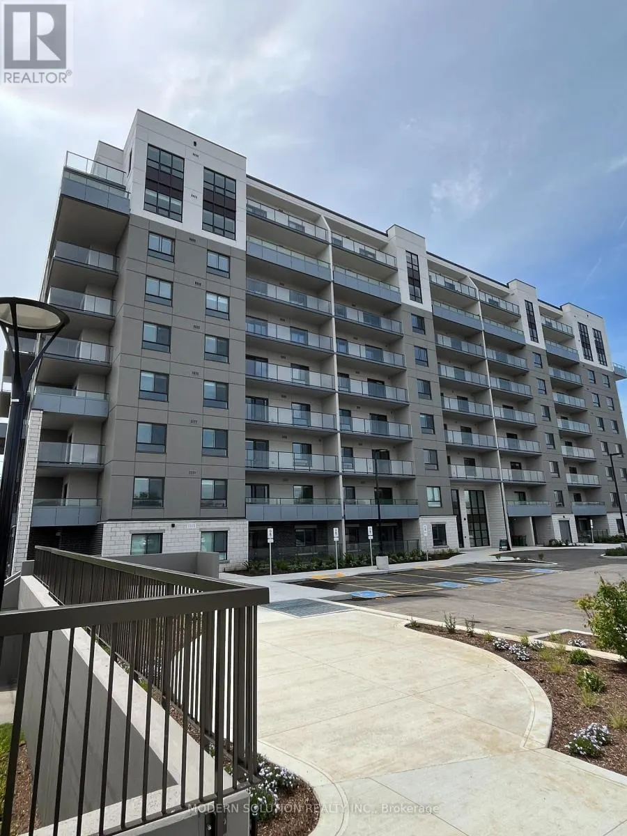 515 - 425 WATSON PARKWAY N