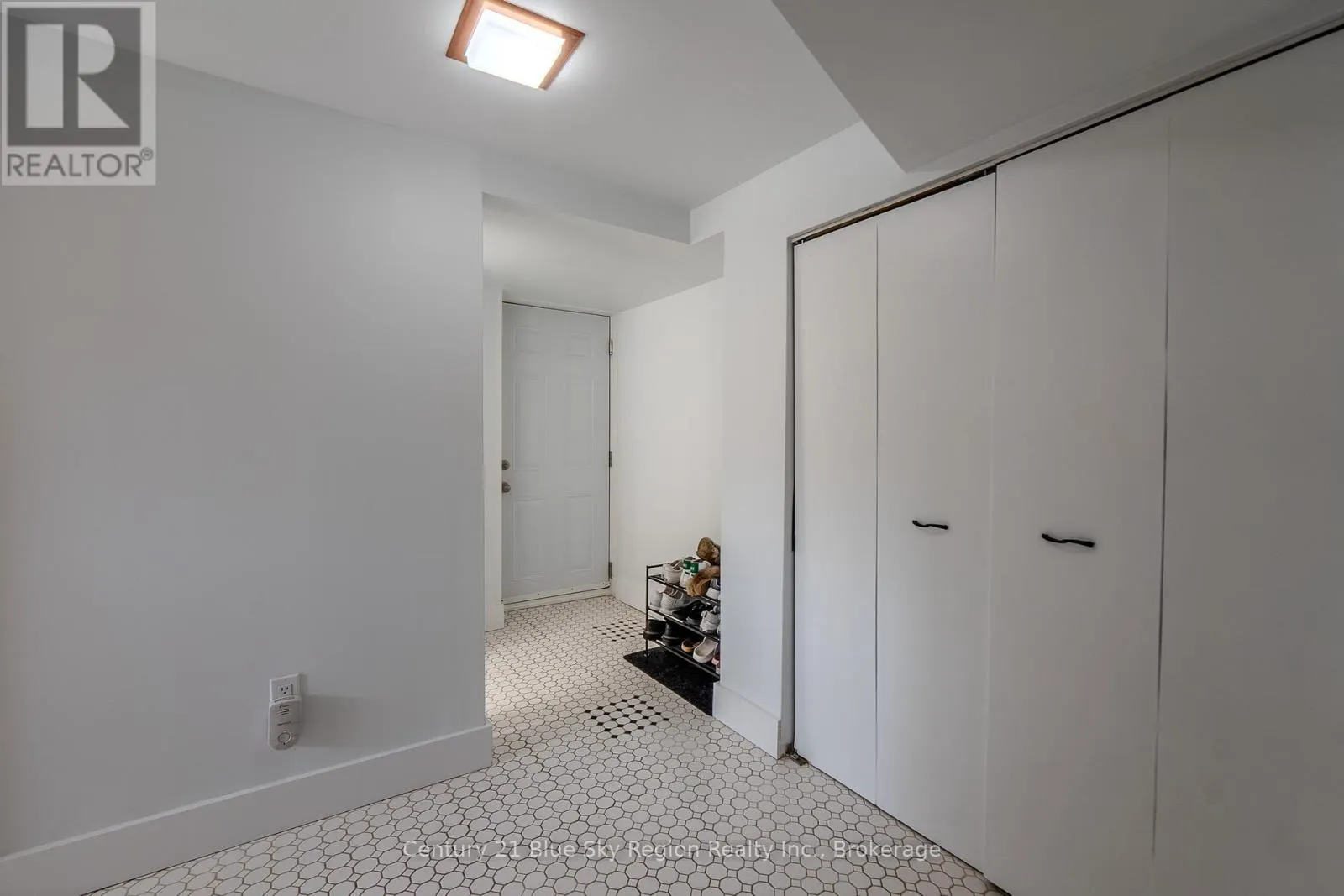 109 MACBETH CRESCENT