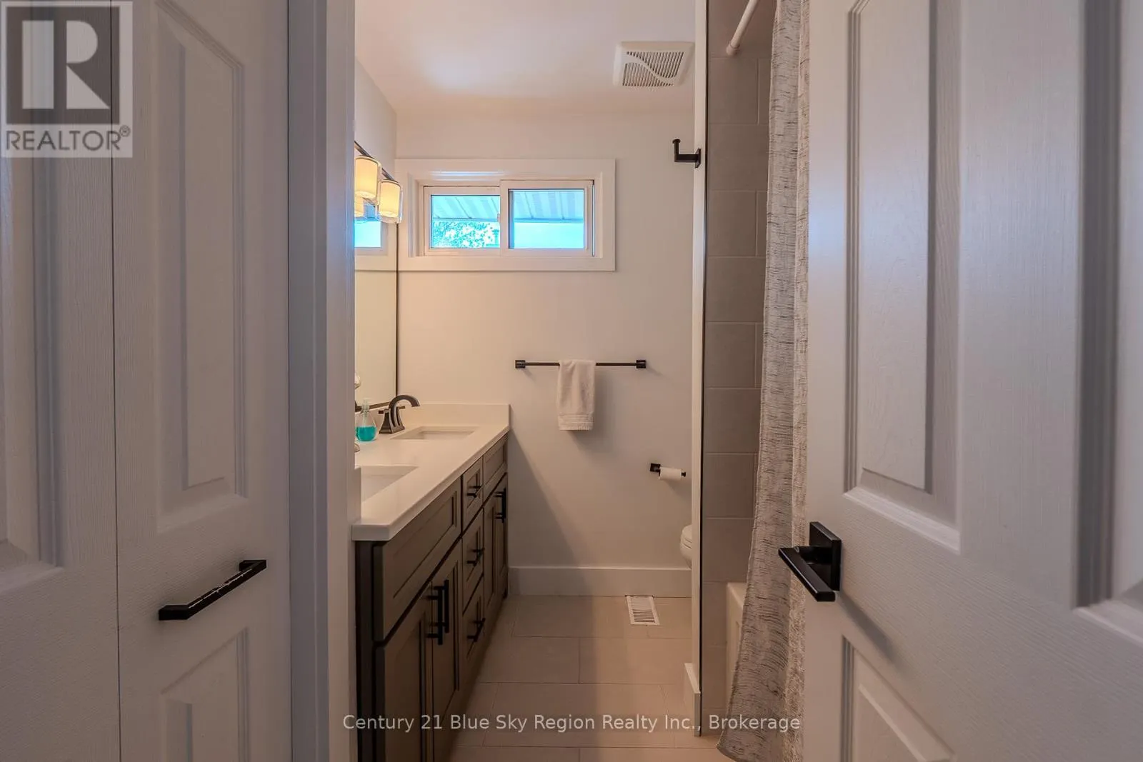 109 MACBETH CRESCENT