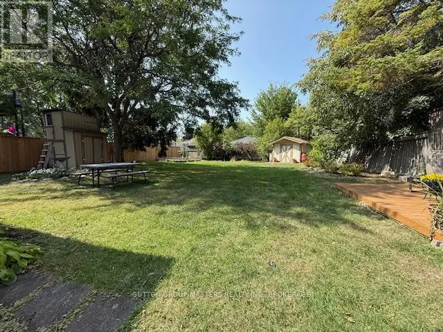 284 HELEN STREET