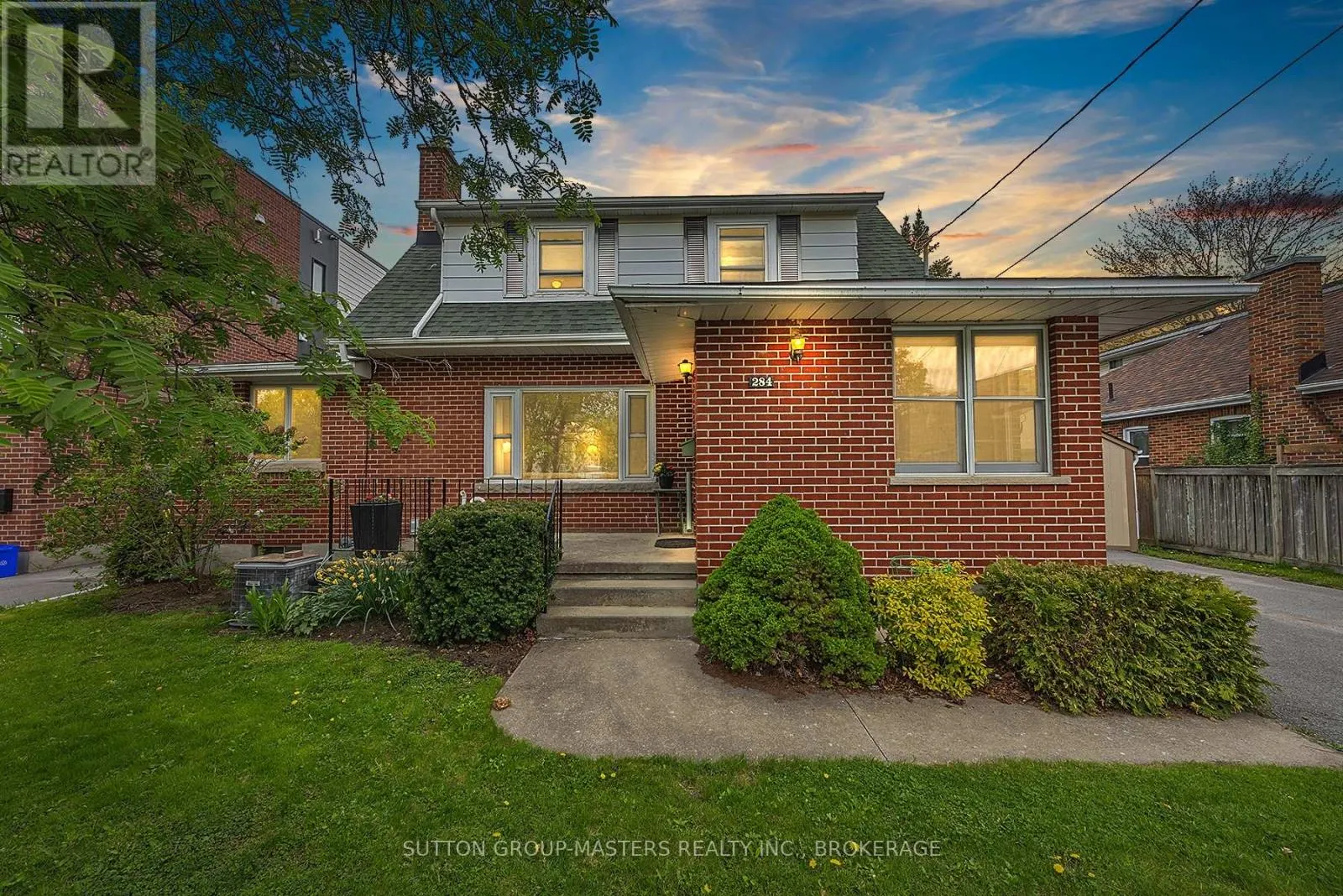 284 HELEN STREET