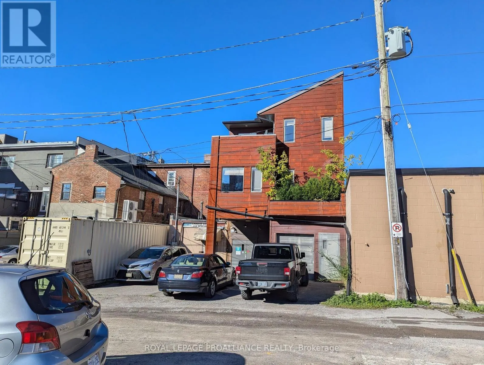 432 GEORGE STREET N