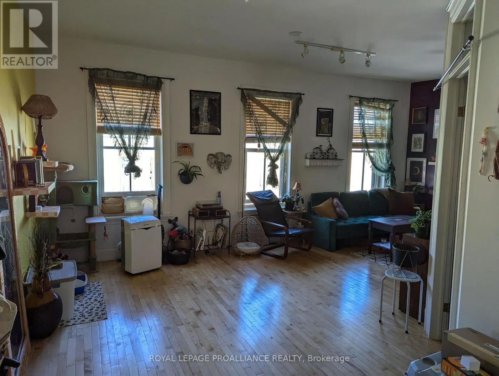 432 GEORGE STREET N