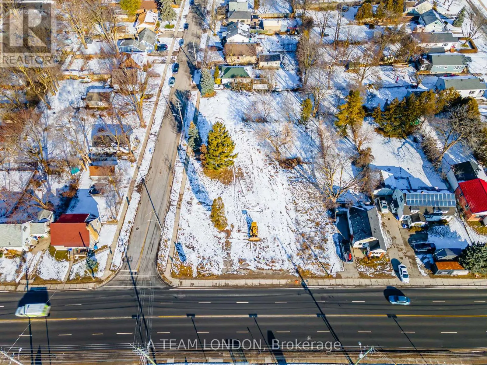 1120 OXFORD STREET E