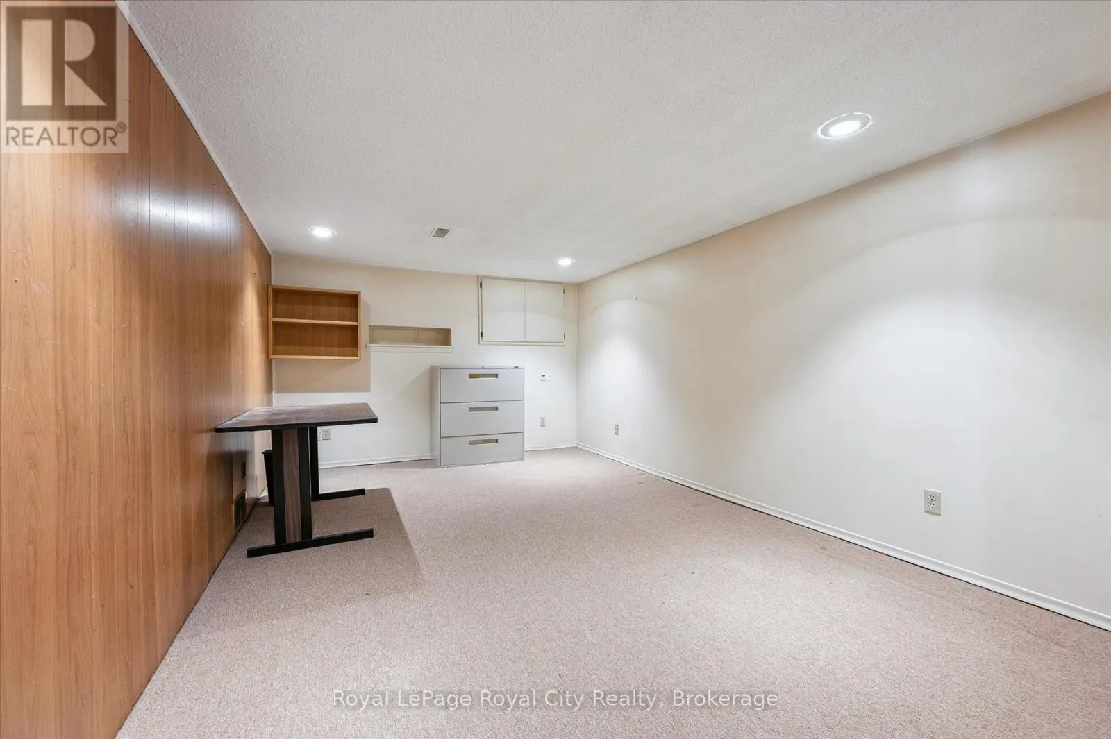 67 WOODSIDE ROAD