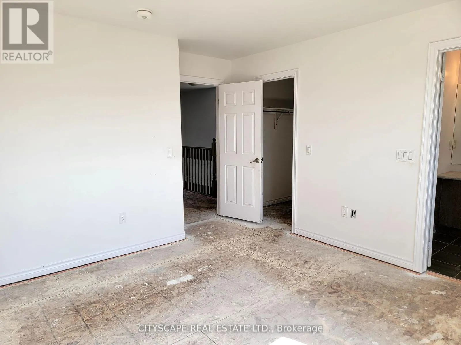 228 RIDLEY CRESCENT