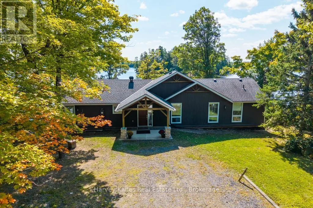 27 LIZZIE'S LANE
